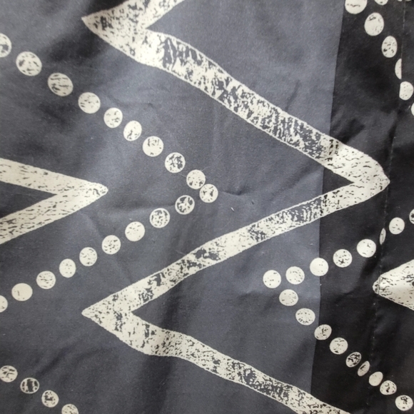 Better Homes & Gardens King Size Geometrical Pillowcases (2) Contemporary - Picture 3 of 5